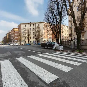 Saffi Huge A Pochi Passi Dall'ospedale Appartamento Bologna